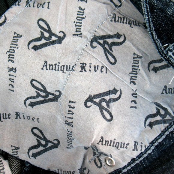 Antique Rivet Bootcut Flap Pockets Embellished Dark Wash Distressed Sz 27 (tag) - Picture 9 of 9